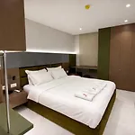 Center Sav Viridis Apartment *