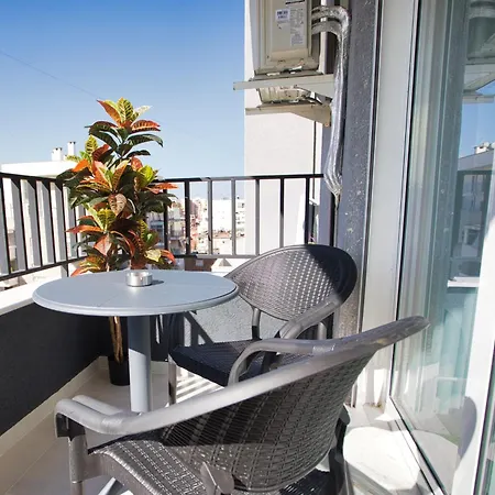 Sav Viridis Center 公寓