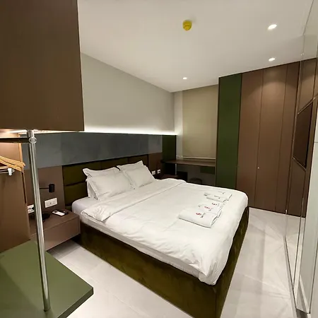 Tirana Center Sav City Viridis Apartman *