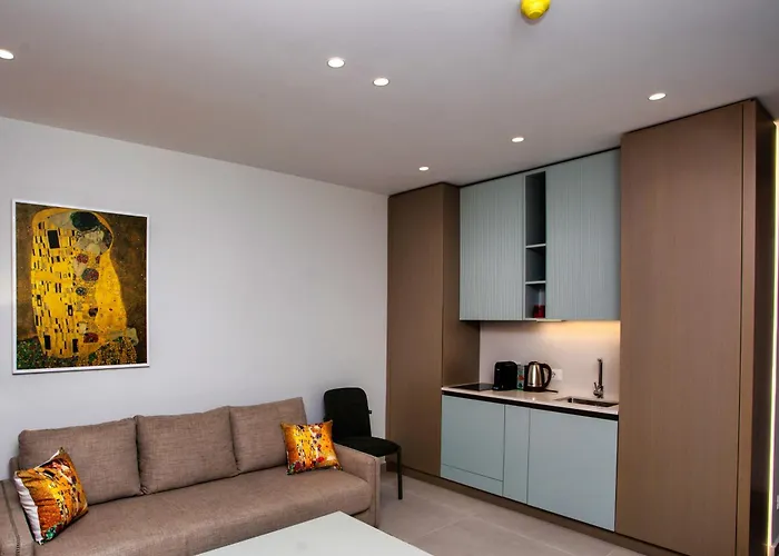 Tirana Center Sav City Viridis *